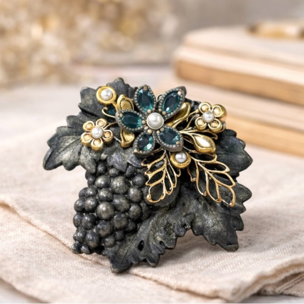 Vintage Cara Stimmel Grape Leaf Brooch Pearls Rhinestones Made in USA